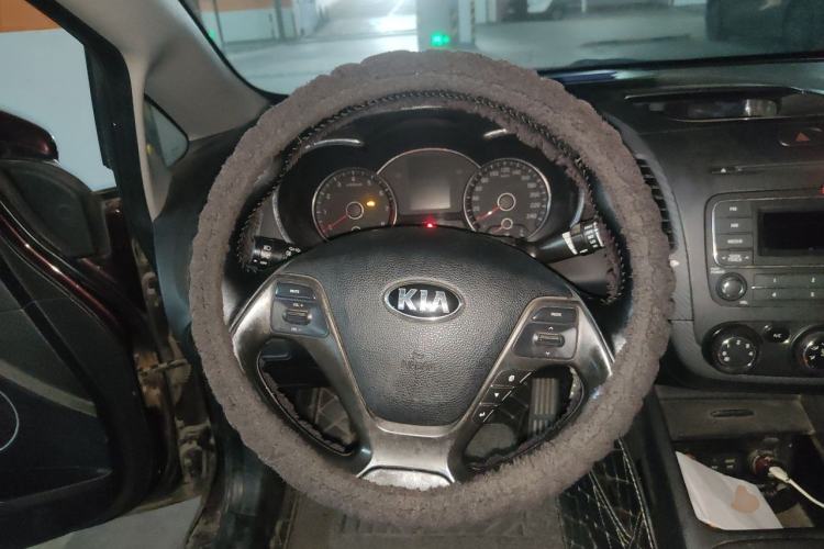 Used Kia K3 2015 1.6L Manual GLS Steering Wheel