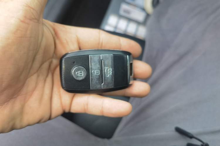 Used Kia K3 2015 1.6L Automatic GLS Vehicle Key