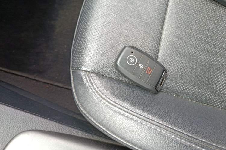 Used Kia K3 2015 1.6L Automatic DLX Vehicle Key