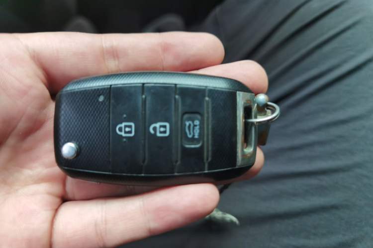 Used Kia K3 2015 1.6L Manual GLS Vehicle Key