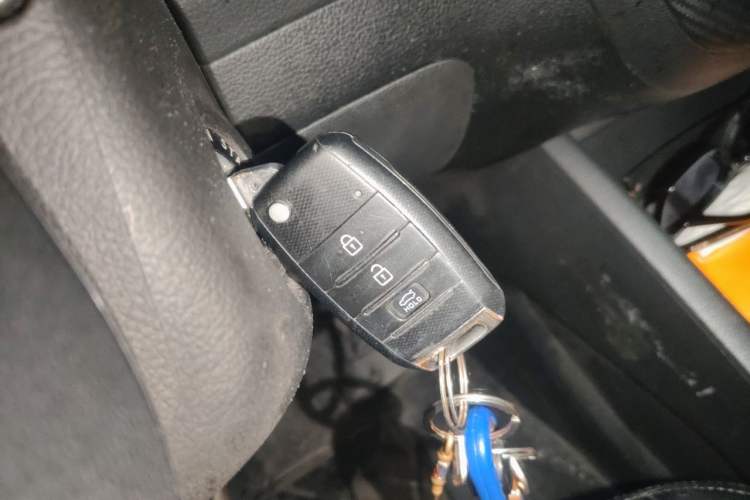 Used Kia K3 2015 1.6L Manual GL Vehicle Key