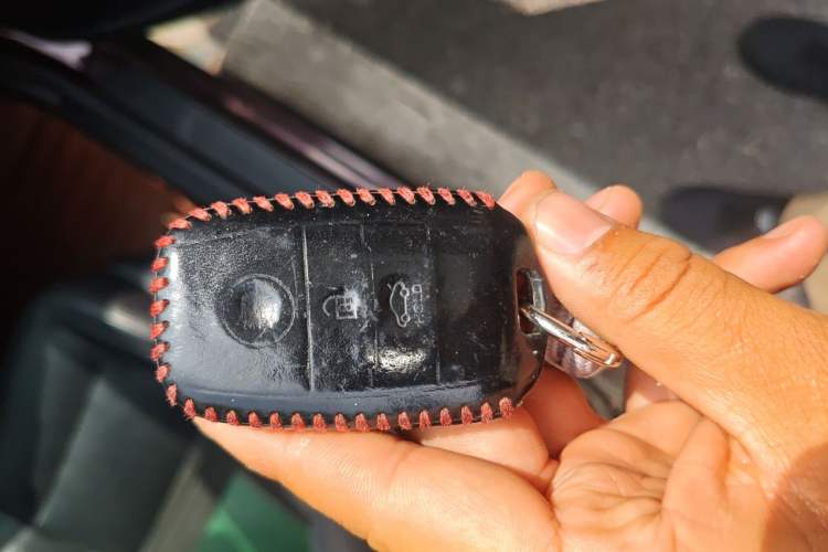 Used Kia K3 2015 1.6L Automatic Premium Vehicle Key