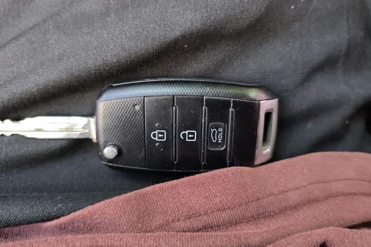 Used Kia K3 2015 1.6L Manual GLS Vehicle Key