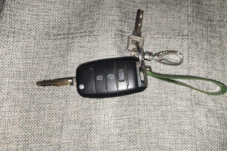 Used Kia K3 2015 1.6L Manual GLS Vehicle Key