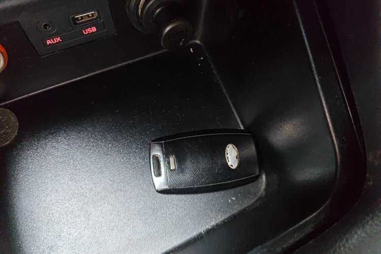 Used Kia K3 2015 1.6L Automatic GLS Vehicle Key