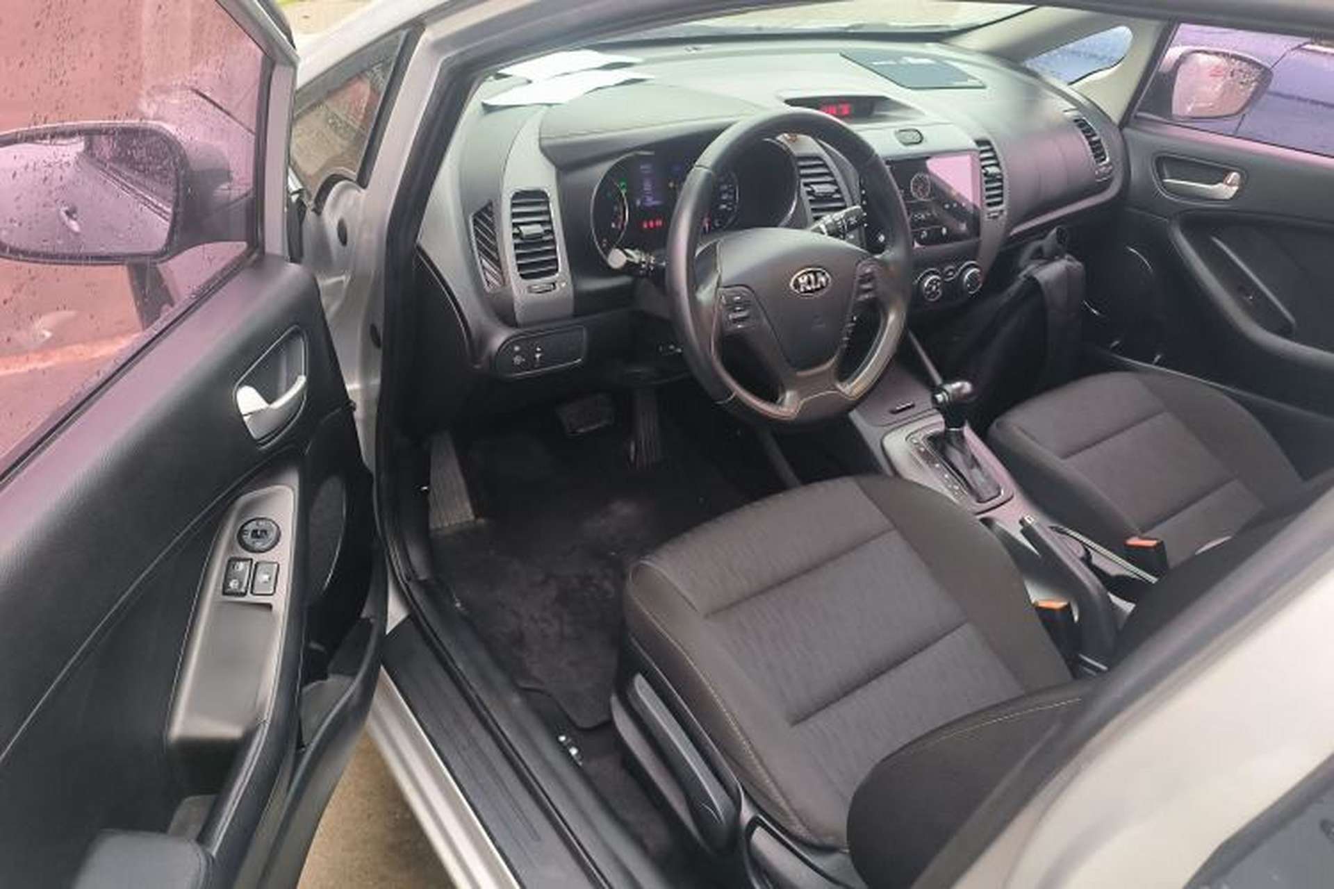 Used Kia K3 2015 1.6L Automatic GLS Driver Seat