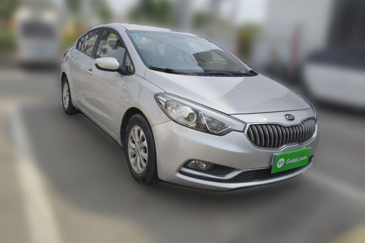 Used Kia K3 2015 1.6L Manual GL Front Right 45 Deg