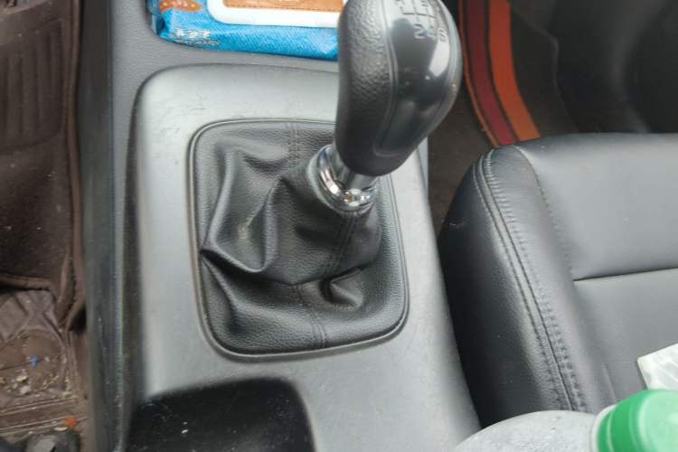Used Kia K3 2015 1.6L Manual GL Gear Lever