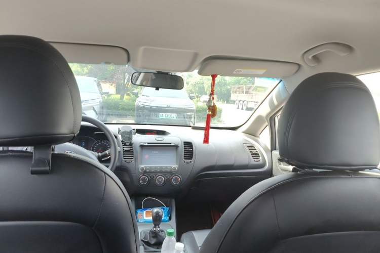 Used Kia K3 2015 1.6L Manual GL Headliner