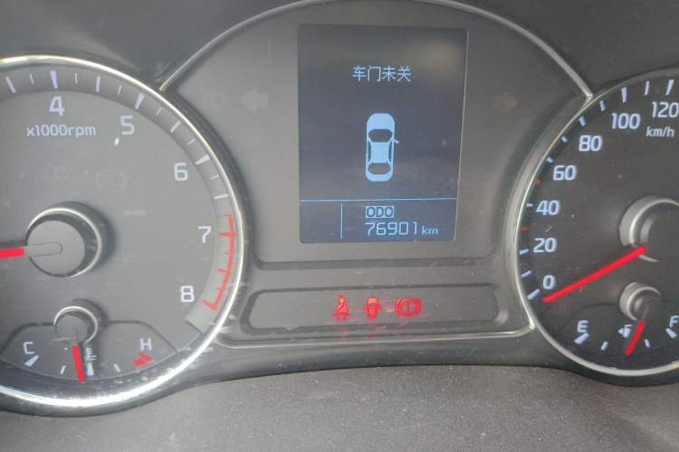Used Kia K3 2015 1.6L Manual GL Odometer Close Up