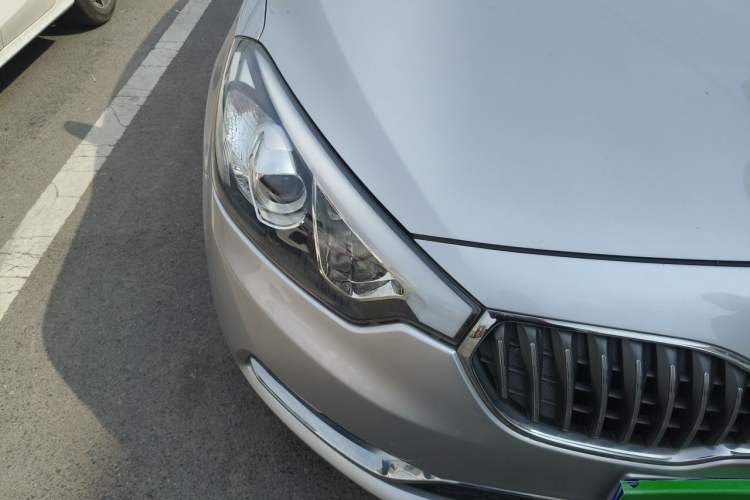 Used Kia K3 2015 1.6L Manual GL Right Front Headlight