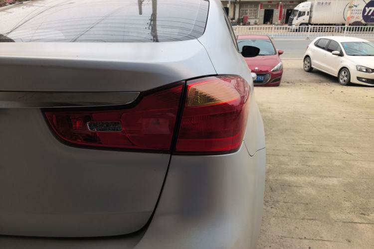 Used Kia K3 2015 1.6L Automatic GL Right Rear Taillight