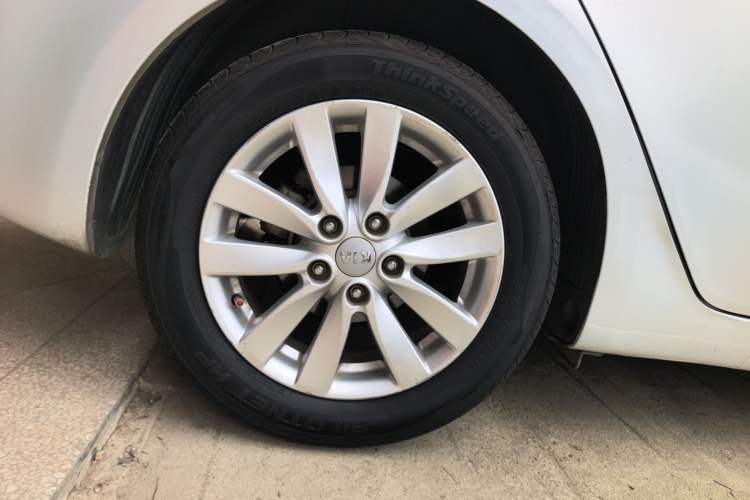Used Kia K3 2015 1.6L Automatic GL Right Rear Wheel Hub