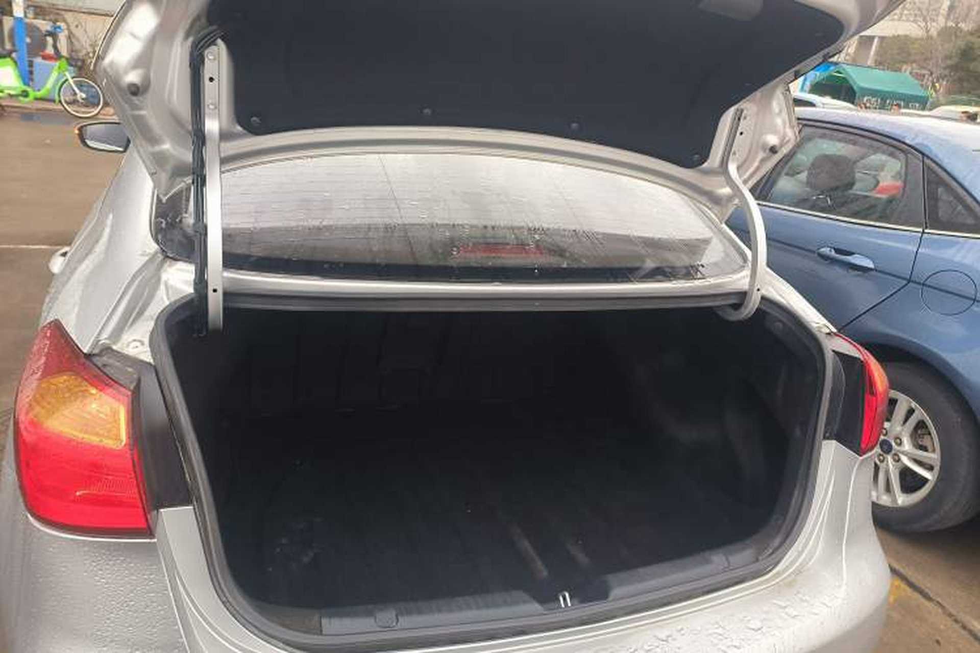 Used Kia K3 2015 1.6L Automatic GLS Trunk