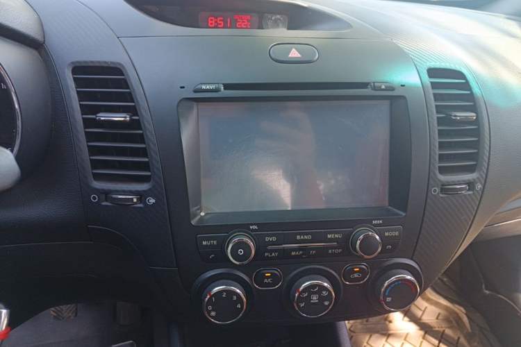 Used Kia K3 2015 1.6L Manual GL Audio And AC Panel