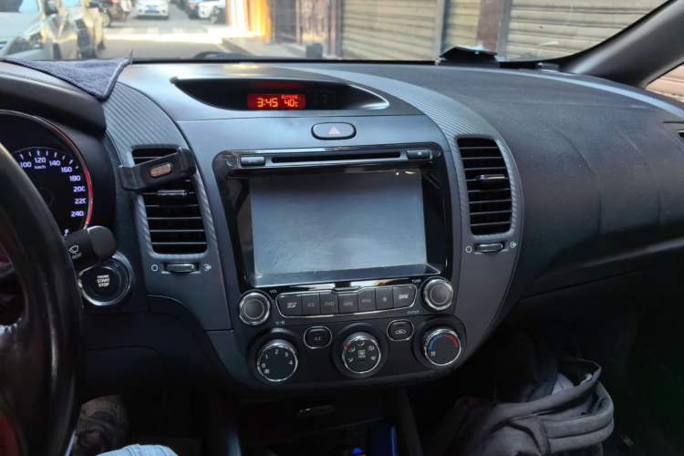 Used Kia K3 2015 1.6L Automatic GLS Audio And AC Panel