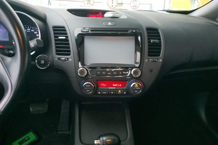 Used Kia K3 2015 1.6L Automatic DLX Audio And AC Panel