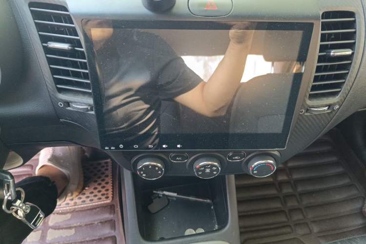 Used Kia K3 2015 1.6L Automatic GL Audio And AC Panel