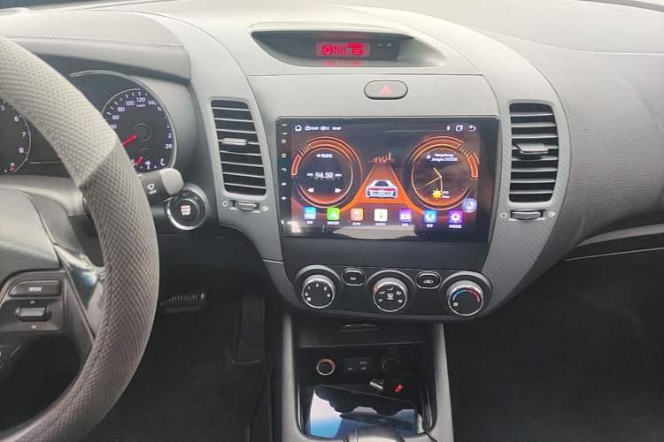 Used Kia K3 2015 1.6L Automatic GLS Audio And AC Panel