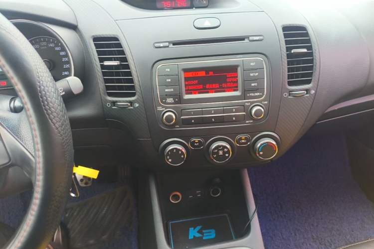 Used Kia K3 2015 1.6L Manual GL Audio And AC Panel