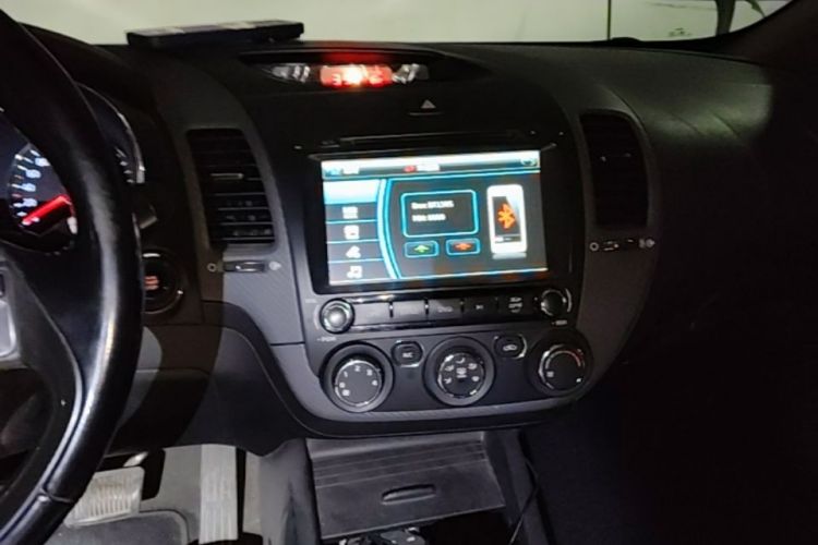Used Kia K3 2015 1.6L Automatic GL Audio And AC Panel