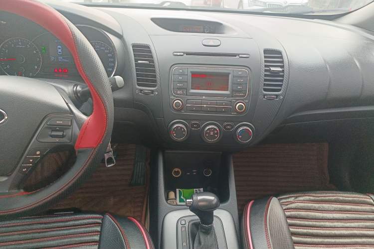 Used Kia K3 2015 1.6L Automatic GL Audio And AC Panel