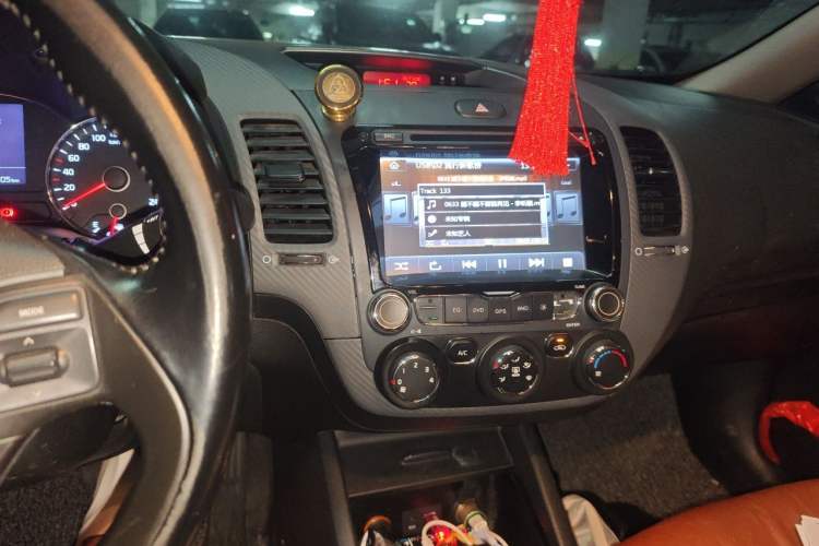 Used Kia K3 2015 1.6L Automatic GLS Audio And AC Panel