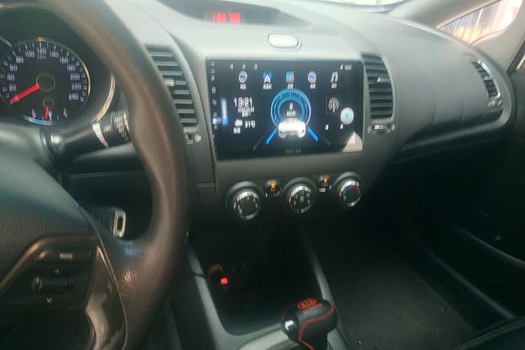 Used Kia K3 2015 1.6L Automatic GL Audio And AC Panel