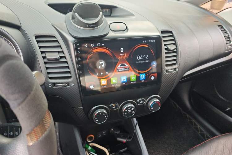 Used Kia K3 2015 1.6L Manual GL Audio And AC Panel