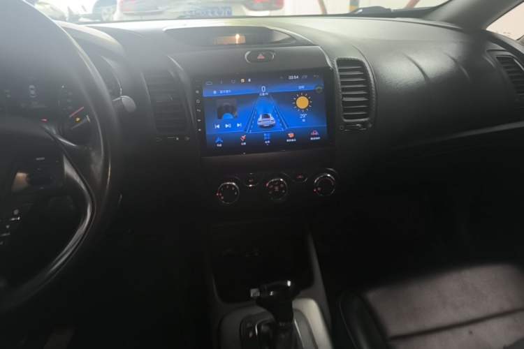 Used Kia K3 2015 1.6L Automatic GL Audio And AC Panel