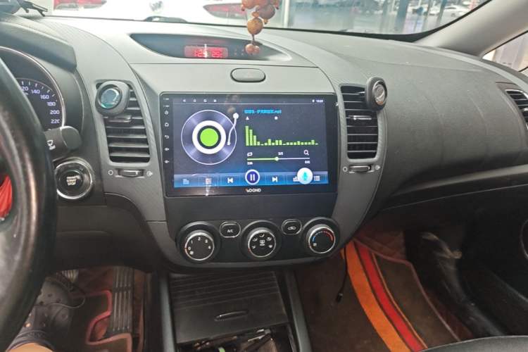 Used Kia K3 2015 1.6L Automatic GLS Audio And AC Panel