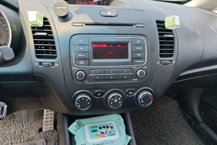 Used Kia K3 2015 1.6L Manual GL Audio And AC Panel