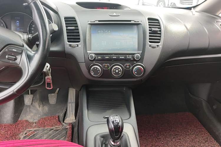 Used Kia K3 2015 1.6L Manual GLS Audio And AC Panel