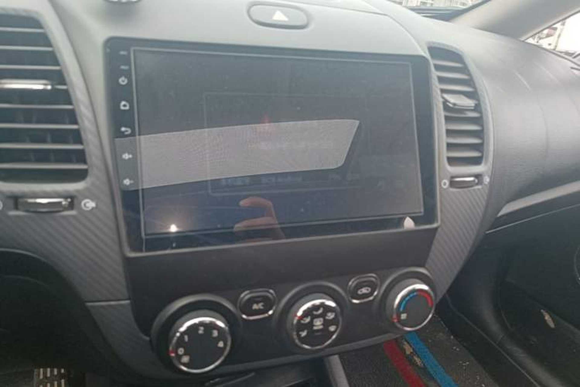 Used Kia K3 2015 1.6L Automatic GLS Audio And AC Panel