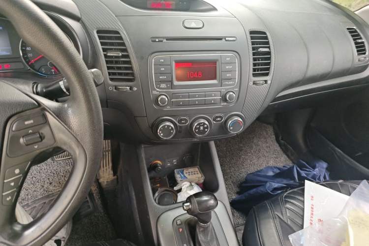 Used Kia K3 2015 1.6L Automatic GL Audio And AC Panel