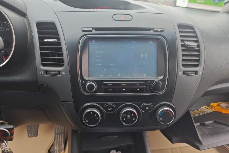 Used Kia K3 2015 1.6L Manual GLS Audio And AC Panel