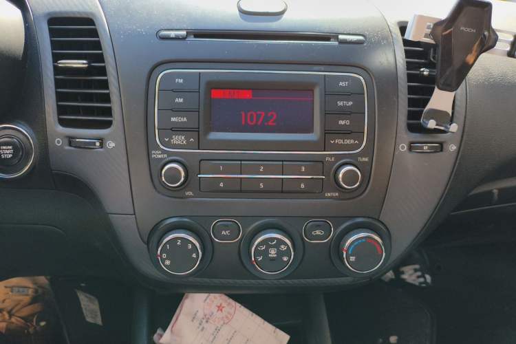 Used Kia K3 2015 1.6L Automatic GLS Audio And AC Panel