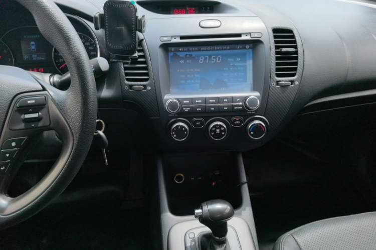 Used Kia K3 2015 1.6L Automatic GL Audio And AC Panel