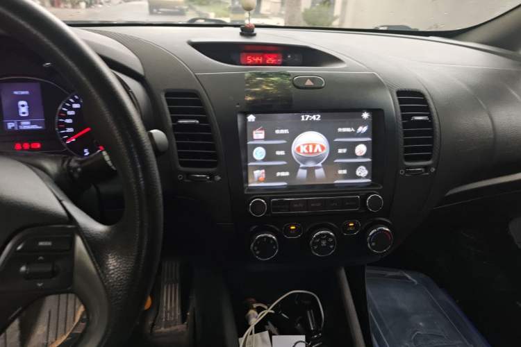 Used Kia K3 2015 1.6L Automatic GL Audio And AC Panel