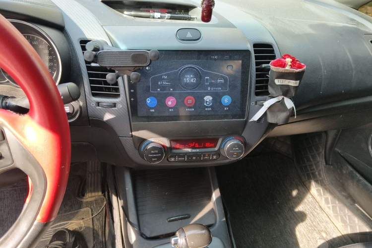 Used Kia K3 2015 1.6L Automatic DLX Audio And AC Panel