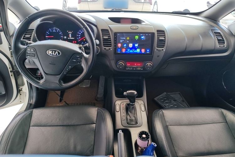 Used Kia K3 2015 1.6L Automatic Premium Center Console