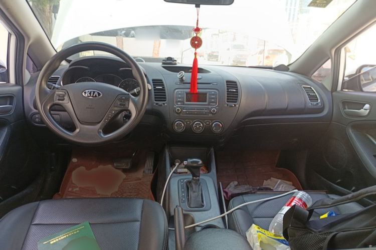 Used Kia K3 2015 1.6L Automatic GL Center Console