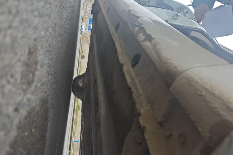 Used Kia K3 2015 1.6L Manual GLS Chassis Front Right