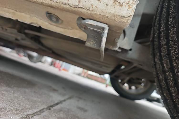 Used Kia K3 2015 1.6L Automatic GLS Chassis Rear Left