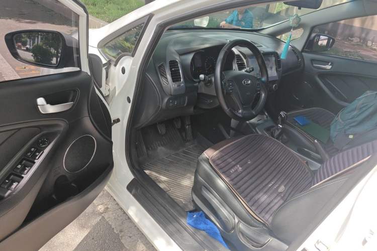Used Kia K3 2015 1.6L Manual GLS Driver Seat
