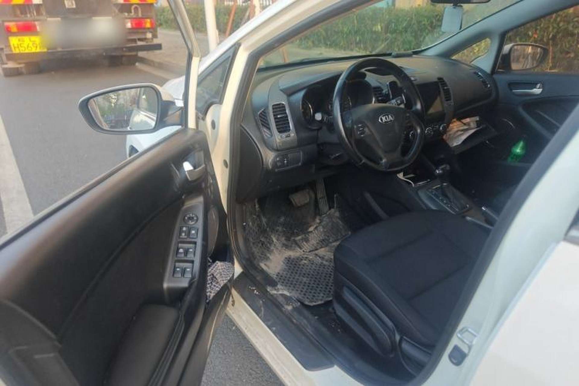 Used Kia K3 2015 1.6L Automatic GLS Driver Seat