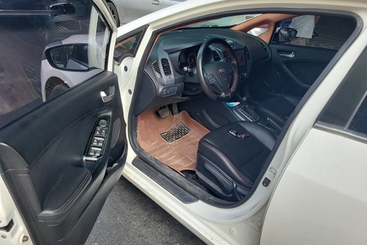 Used Kia K3 2015 1.6L Automatic GLS Driver Seat