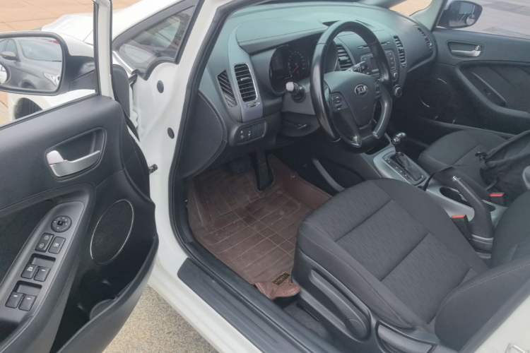 Used Kia K3 2015 1.6L Automatic GLS Driver Seat