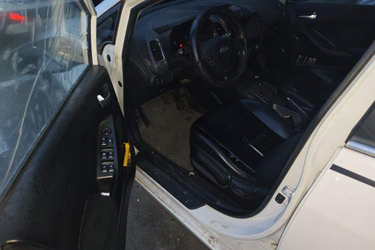 Used Kia K3 2015 1.6L Automatic GLS Driver Seat