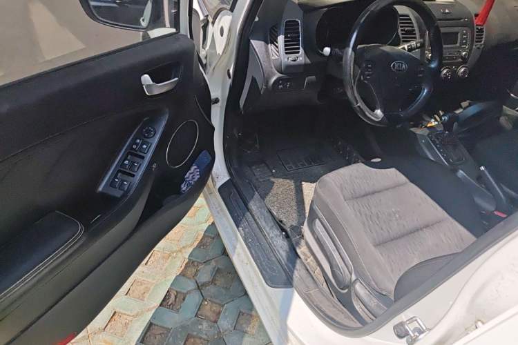 Used Kia K3 2015 1.6L Automatic GLS Driver Seat